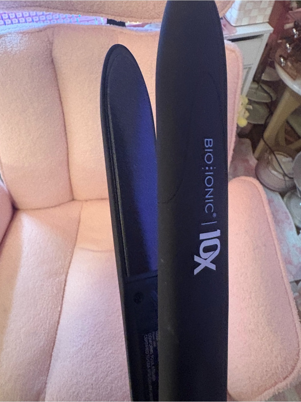 Bio Ionic 10X Pro 1” Styling Flat Iron Black Vibrating Plates - Picture 4 of 8